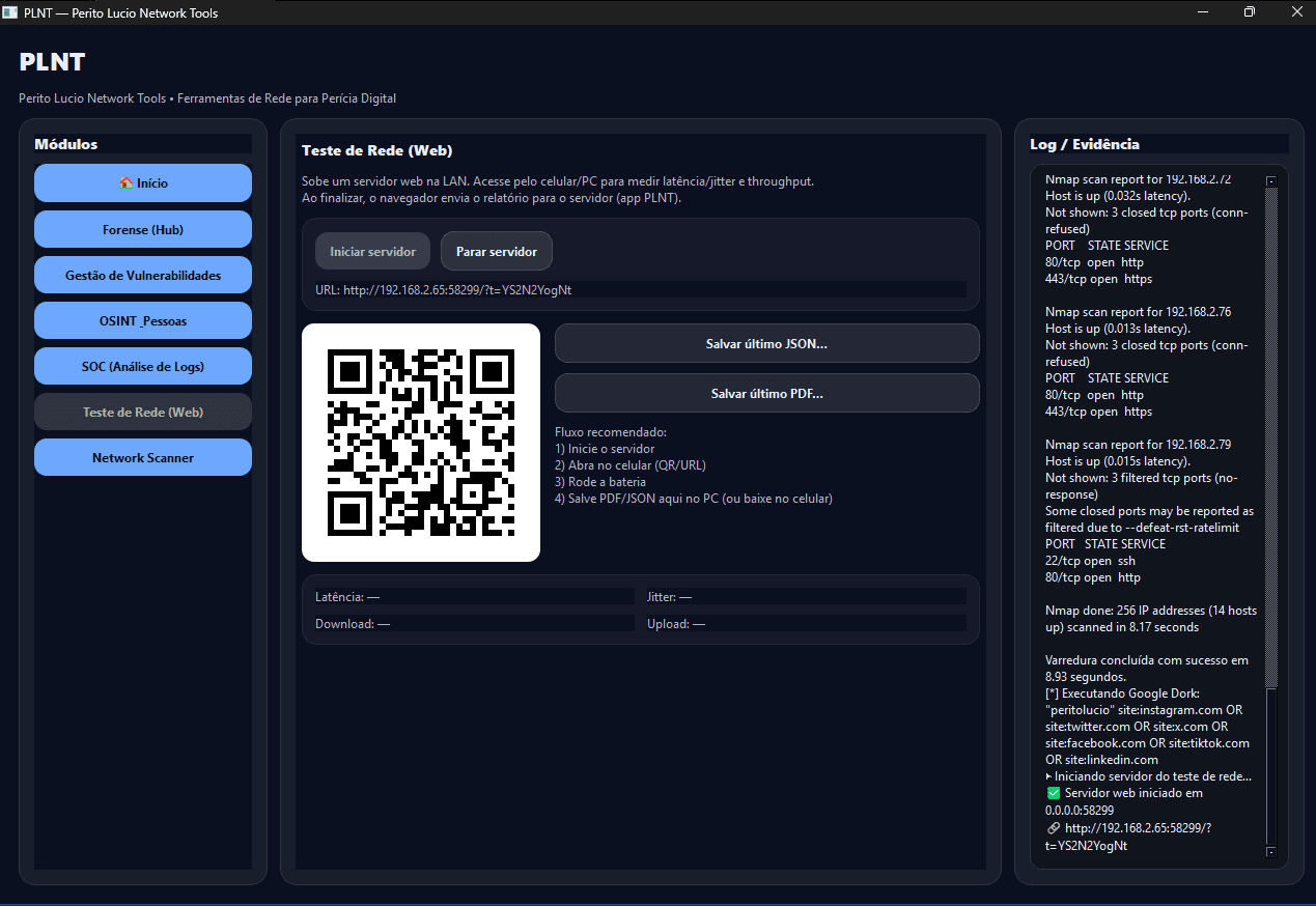 Captura de tela da interface do software PLNT (Perito Lucio Network Tools) exibindo o módulo 'Teste de Rede (Web)'. O painel central mostra um QR Code e instruções passo a passo para iniciar o teste via celular ou PC na LAN. À direita, a janela 'Log / Evidência' apresenta o resultado detalhado de uma varredura Nmap, listando hosts online, portas abertas (como 80/tcp http e 443/tcp https) e o tempo de execução do escaneamento. O tema é escuro.